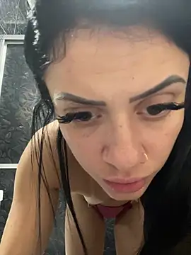 belababyy live cam on StripChat