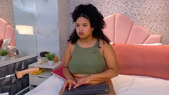 KarlaRonso webcam