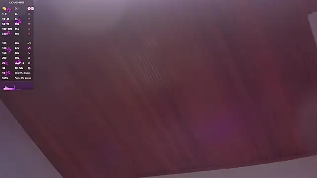elodie_walker webcam