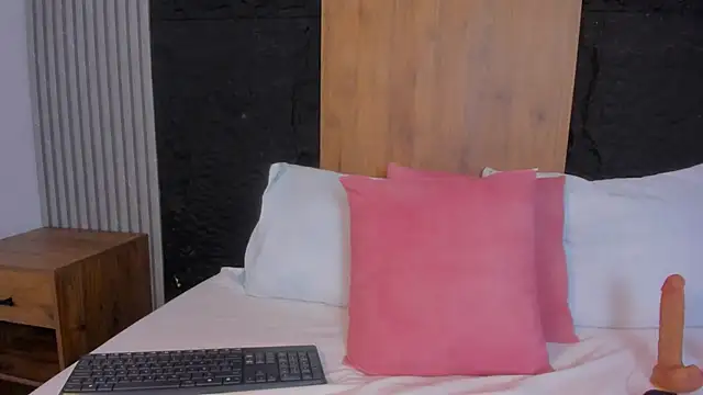 luna_blazze_ webcam