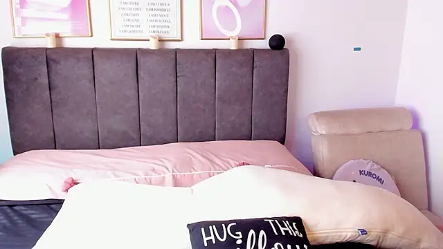 Hinataw33d01 webcam