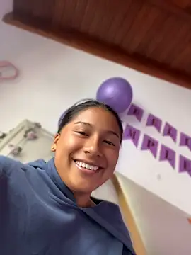 LinnaGardenia webcam