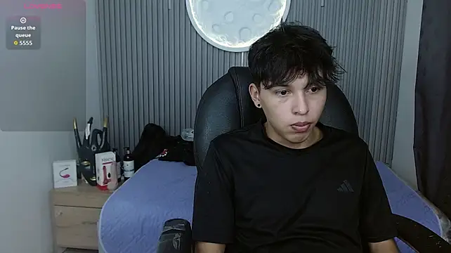 StiwenTwink webcam