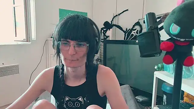 CeriseLapine webcam