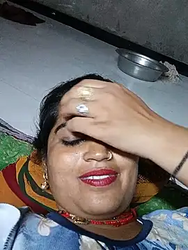 Hot_kamla