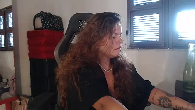 OliviaRojas live cam on StripChat