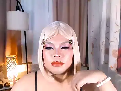 TSbrianaHugeCock webcam