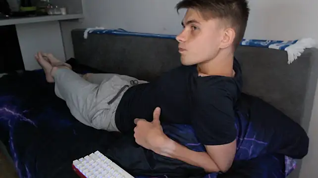 Student_Oliver webcam