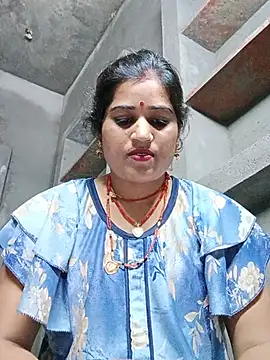 Hot_kamla