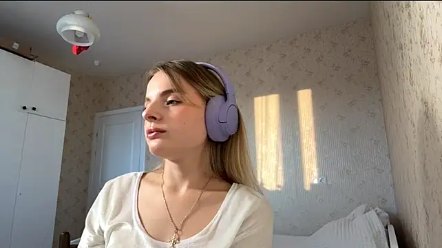 TeodoraBinney
