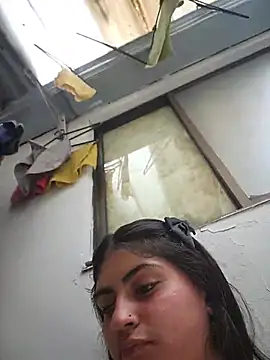 MishRaven webcam
