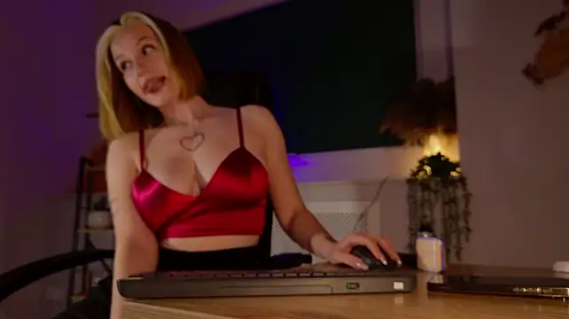 ClaireMathis webcam