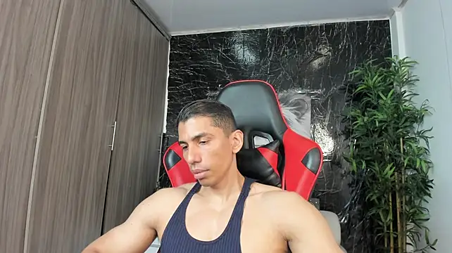Erik_castle webcam