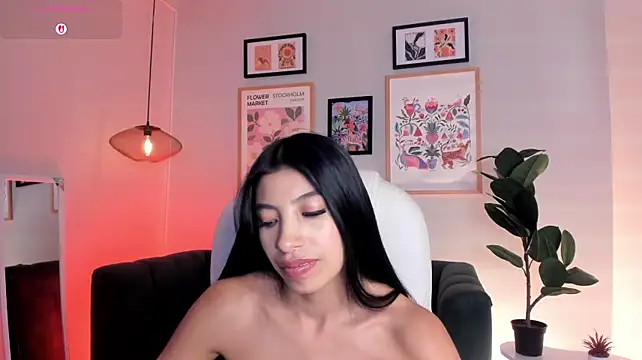 Tiffany_Low