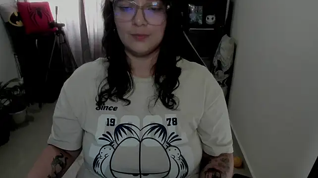 aika-dreams live cam on StripChat