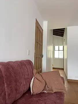 NicolleeEvanss webcam