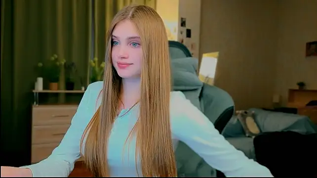 yourbeautyarya webcam