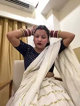 Aarohi_Thakur webcam
