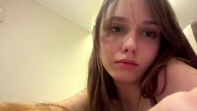 mollyrealay webcam