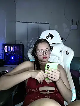 Fetichista23 live cam on StripChat