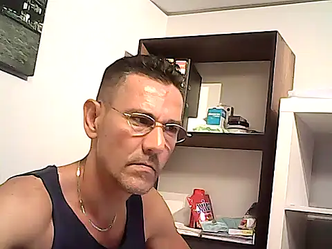 mastercharisma35 (Ask my age) - like tips pls. ı stand up for you.. okey