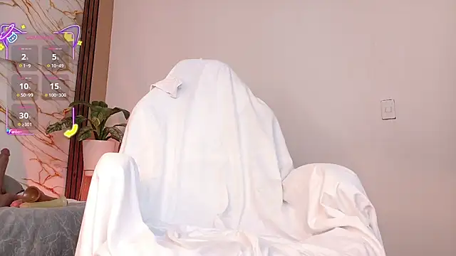 ahvi_ebony
