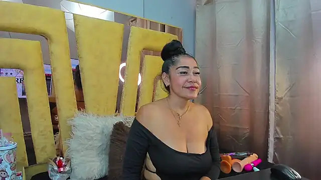 VikyThomsonn webcam