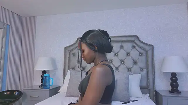 VickyWalles webcam