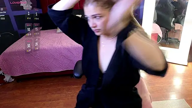 iam_sammy_01 (F milf) - Spit & Spank boobs