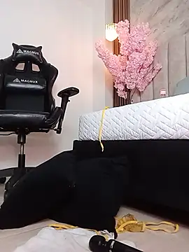 PixzyMartinez webcam
