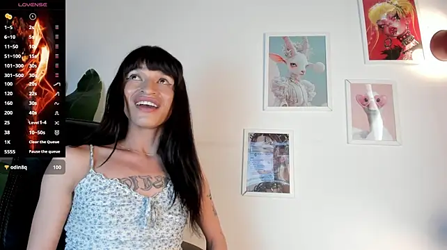 Gia_Demie webcam