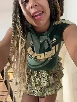 HaileyDiana live room snapshot on Stripchat