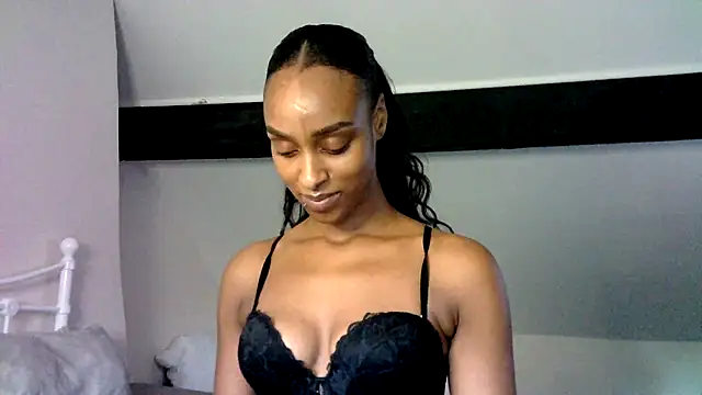 Hazel_Dollxx