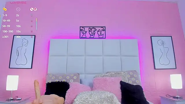charlotte_kisss webcam
