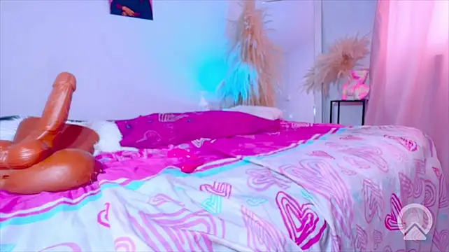 AMAIAA_LOVE webcam