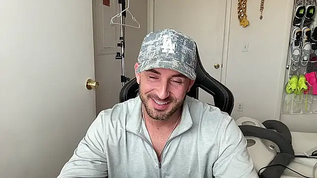 brettmycles28