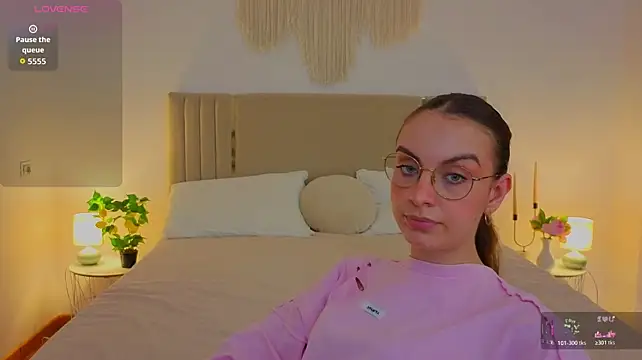 Real_cutie1 webcam