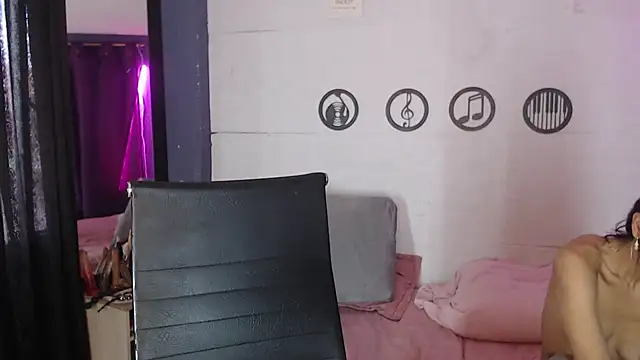 skinny_Yizz webcam