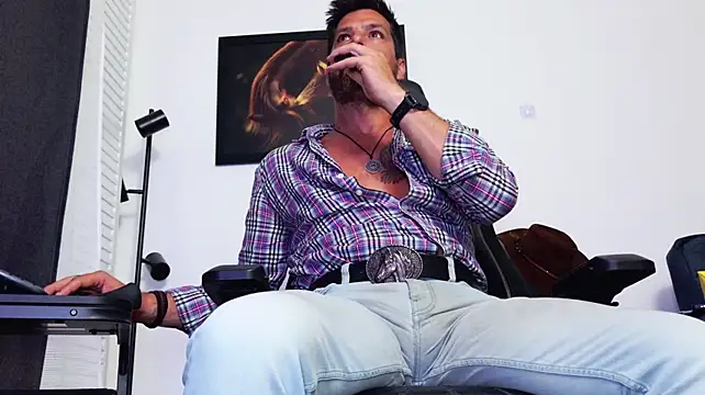 chriskox (Ask my age) - PLEASE  my BIG FAT COCK