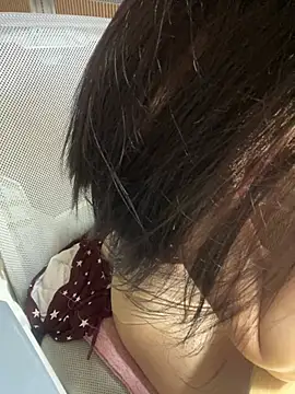 Mina048