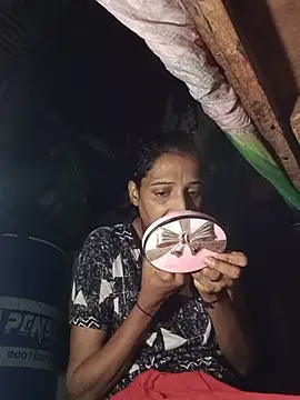Pinki_thakur_1