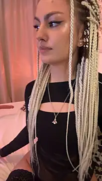 lerafox (F young) - spit on boobies