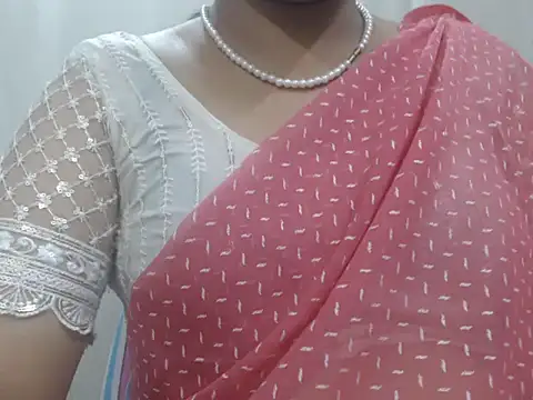 Lovely_Siri_23
