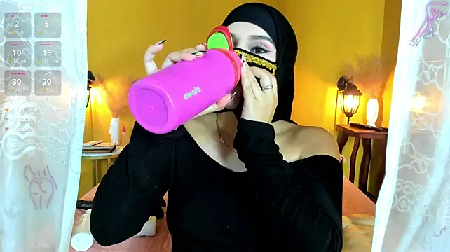 malek_zark2 (F young) - oile ass and boobs