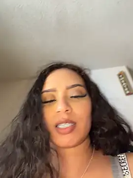CarmelaAnthony Live Webcam on Stripchat