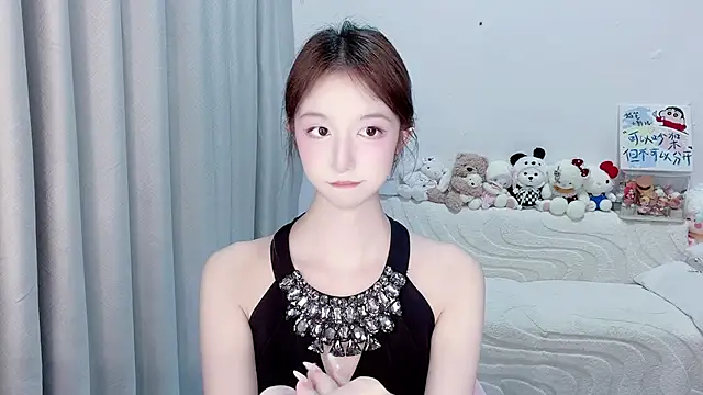lucky-tt live cam on StripChat