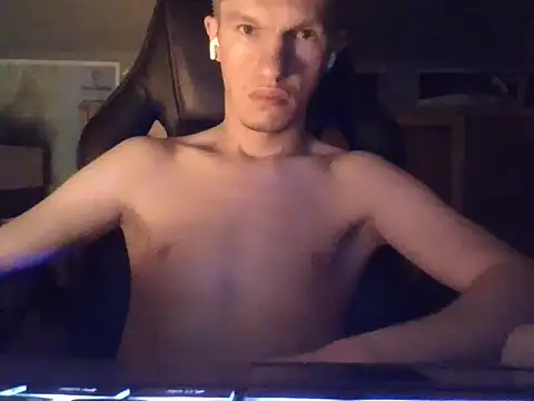 BoyTheKingHUN webcam