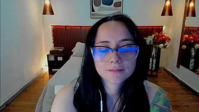 KatherineBond webcam