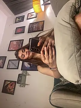 Leena_singh2 webcam