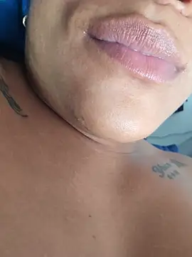 KarinRoss webcam